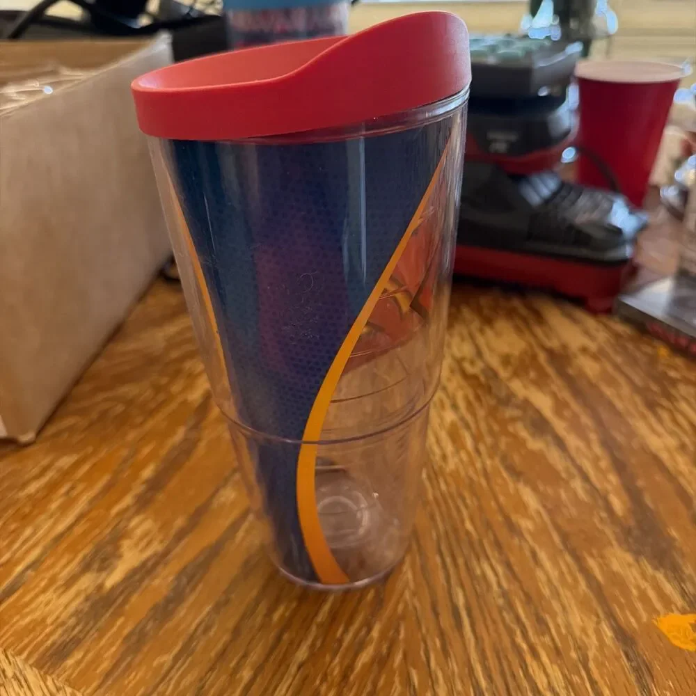 Superman 24oz Tervis Tumbler Insulated With Lid